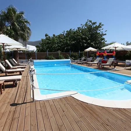 Apartmanhotel Katerina Párosz