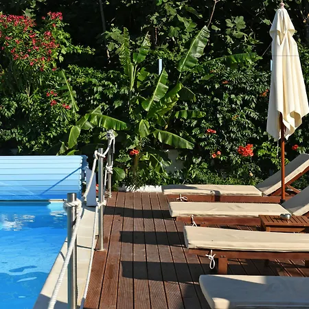 Katerina Apartmanhotel Párosz