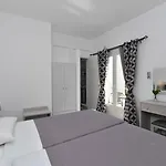 Apart-hotel Katerina 4*