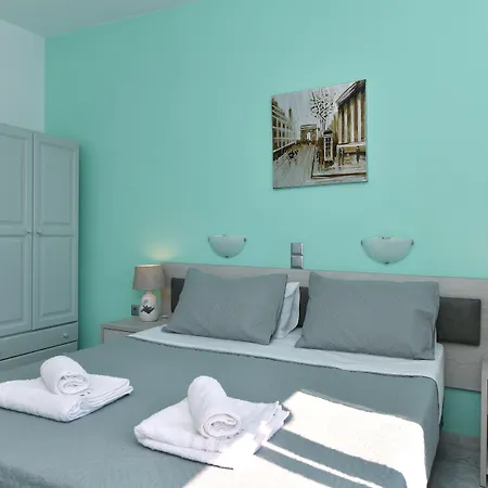 卡捷琳娜别墅酒店 Páros