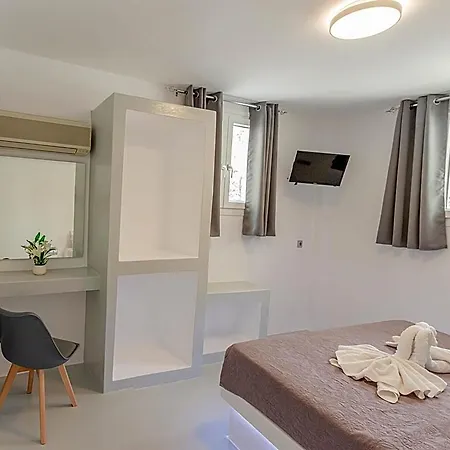 Katerina Aparthotel Páros